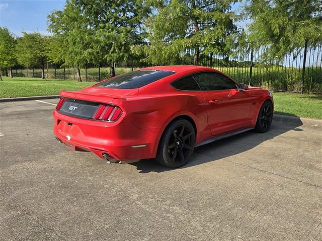 Used 2015 Ford Mustang GT RWD image 5
