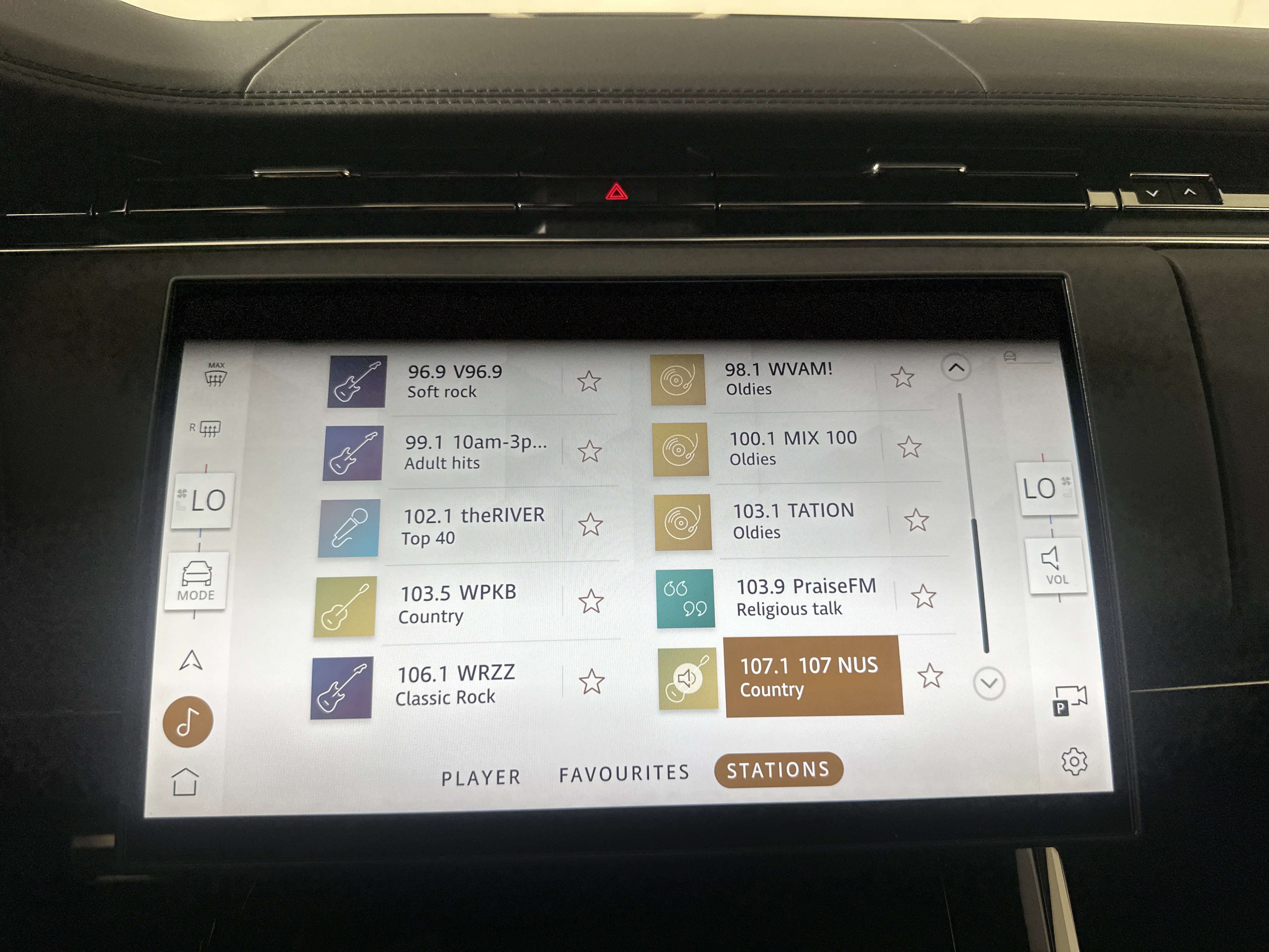 Used 2024 Land Rover Range Rover Sport Dynamic SE image 12