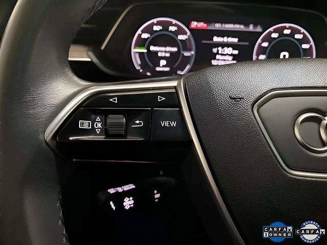 Used 2022 Audi e-tron Premium Plus w/ Premium Plus Package AWD/4WD image 40