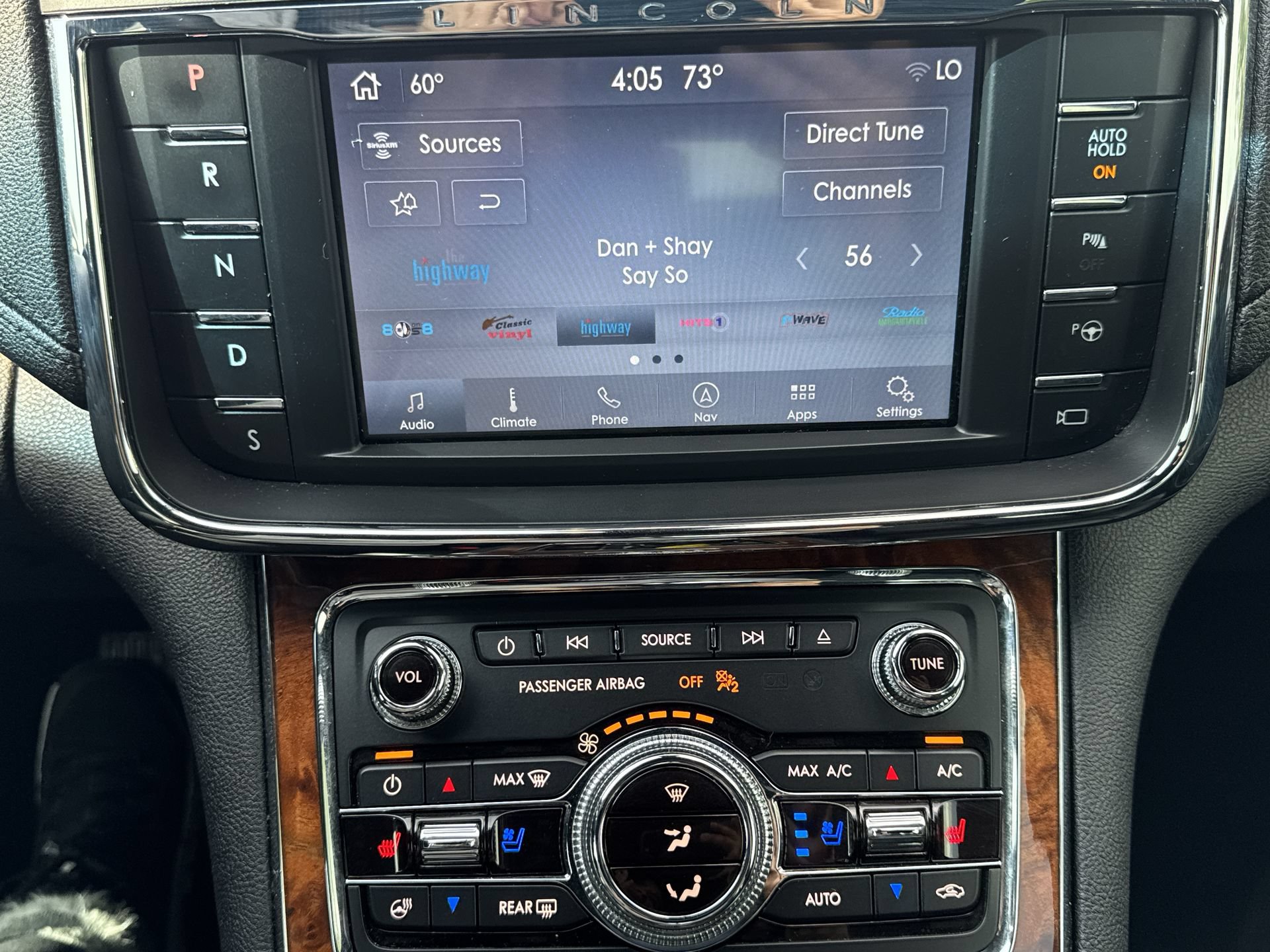 Used 2020 Lincoln Continental Reserve w/ Luxury Package FWD image 16