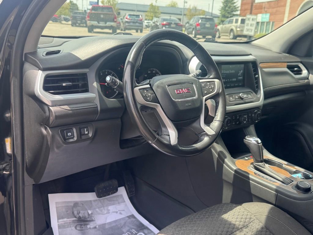 Used 2019 GMC Acadia SLE w/ LPO, Floor Liner Package AWD/4WD image 11