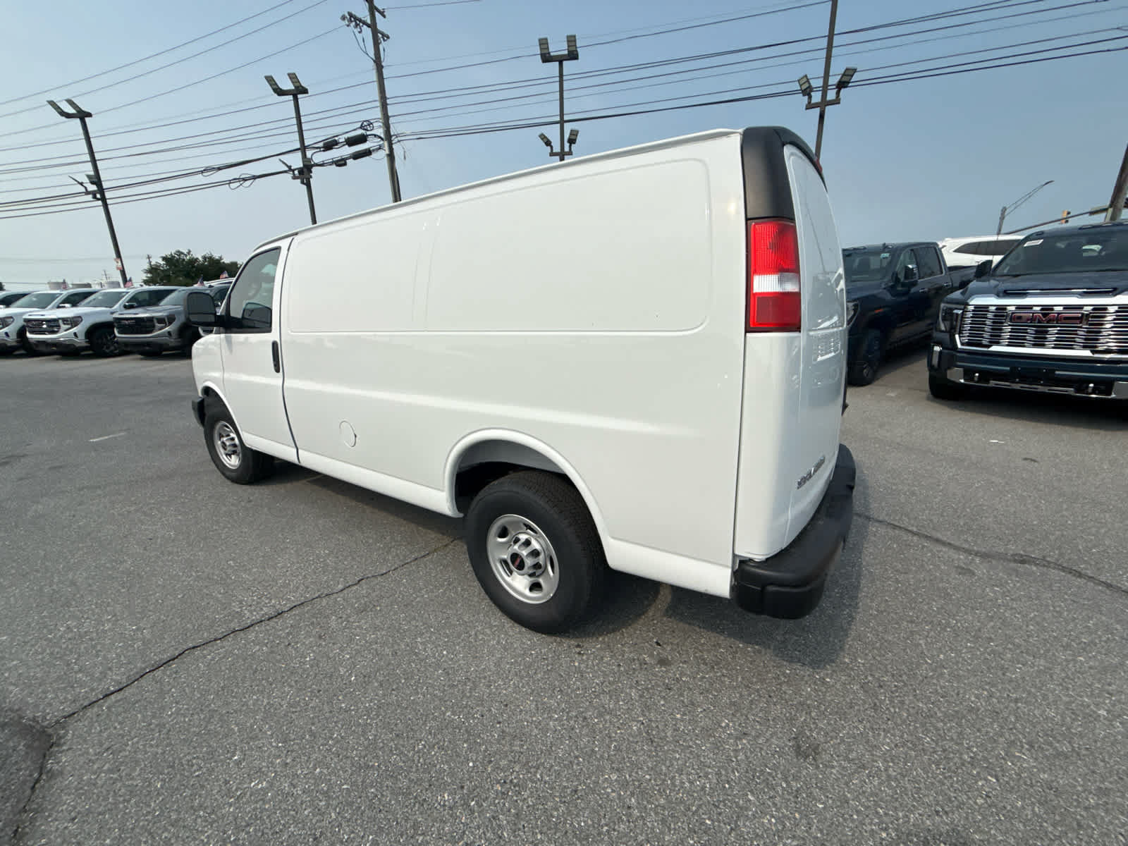 New 2026 GMC Savana 2500 w/ Driver Convenience Package RWD image 11