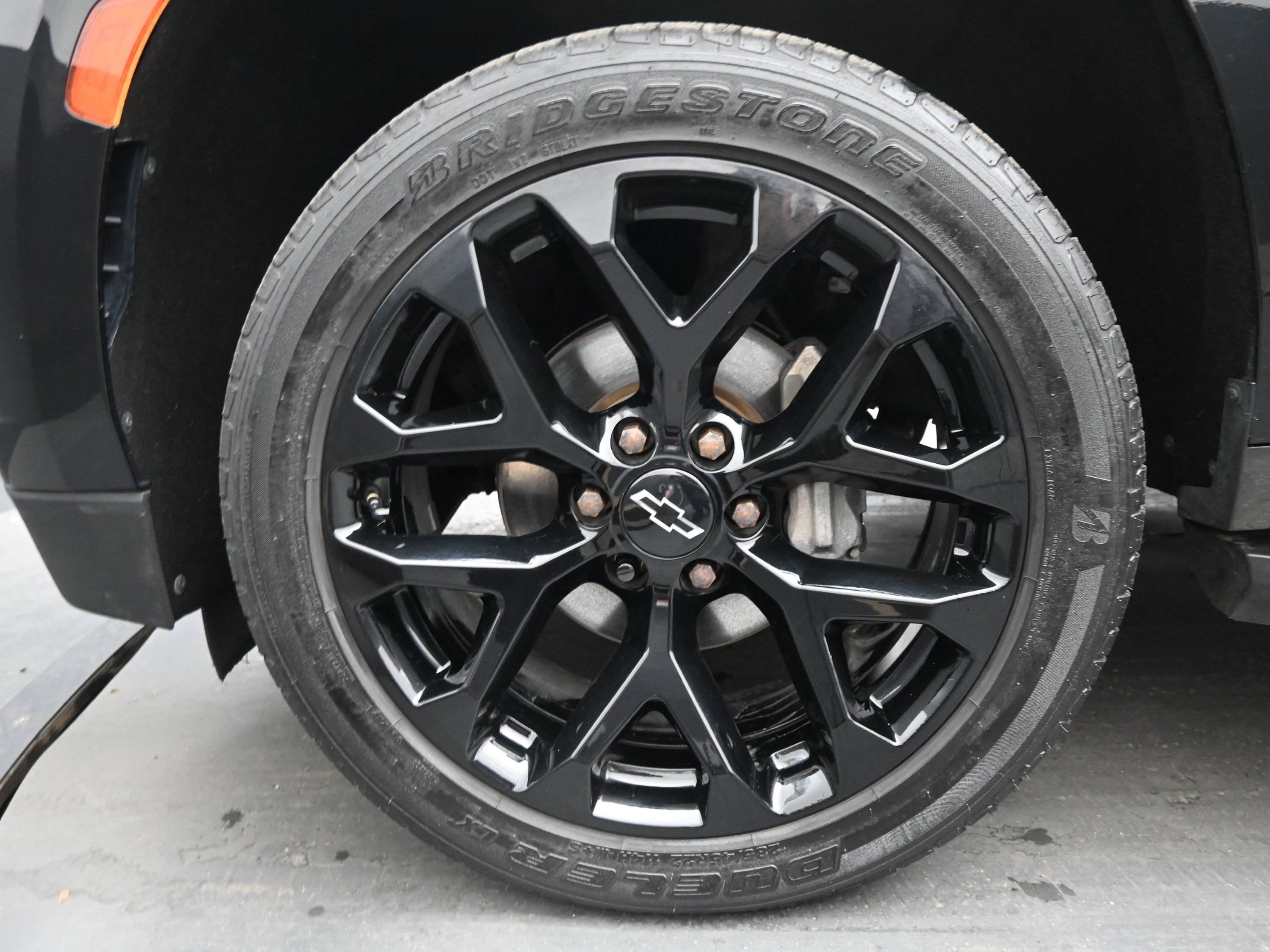 Used 2021 Chevrolet Suburban LT image 11