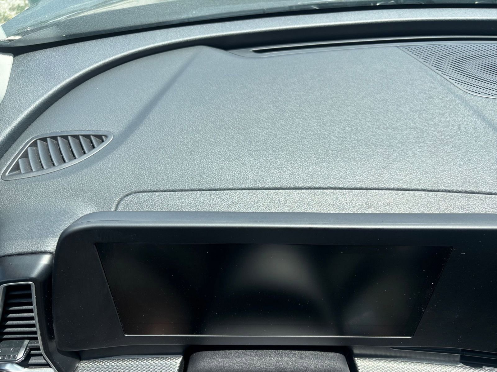 Used 2025 Kia Sportage LX image 34