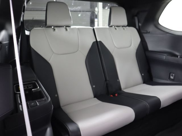New 2026 Lexus TX 500h AWD w/ Technology Package image 24