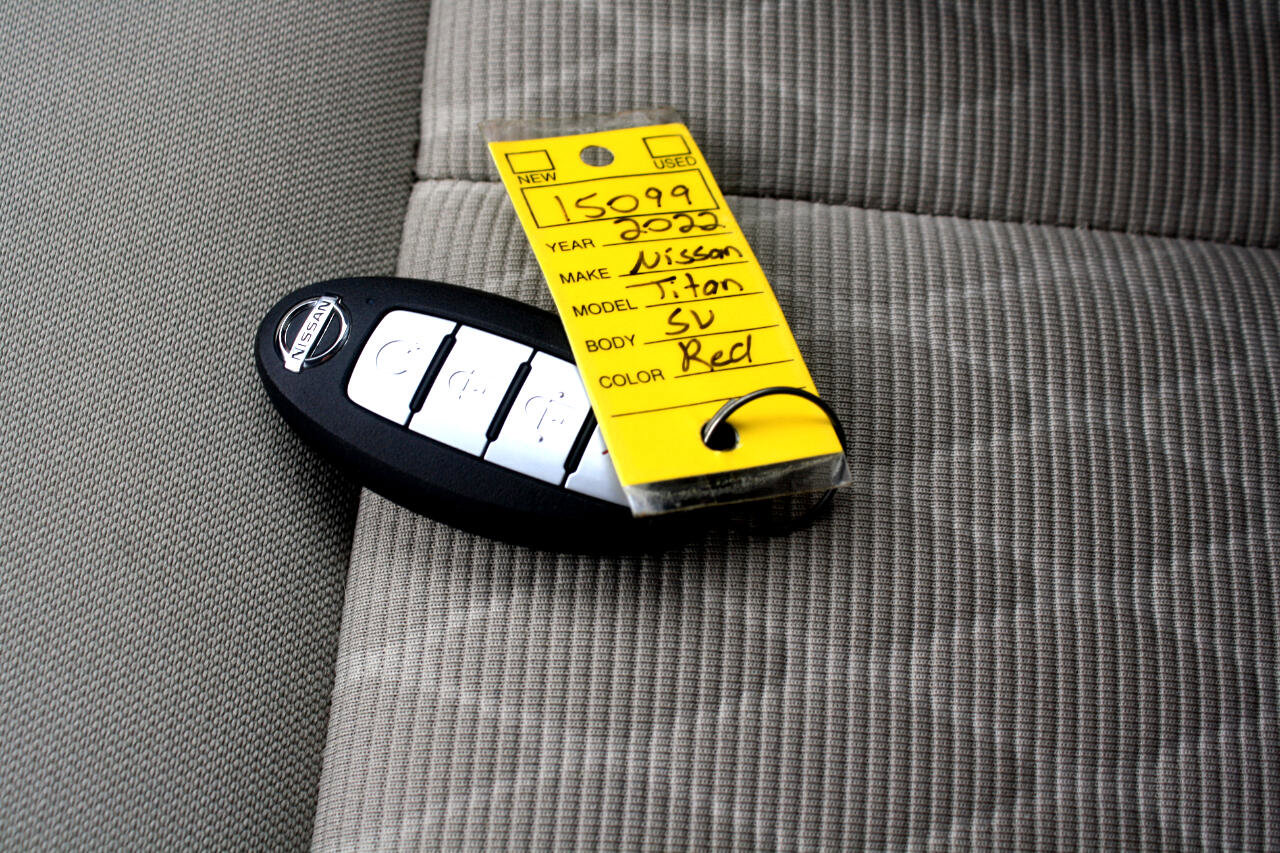 Used 2022 Nissan Titan SV w/ SV Convenience Package image 44