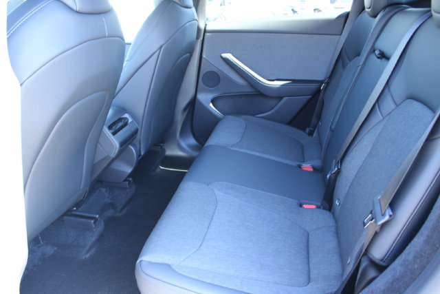 Used 2026 Tesla Model Y 2WD image 29