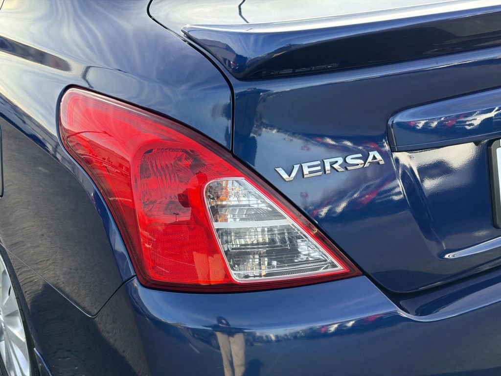 Used 2019 Nissan Versa SV image 12