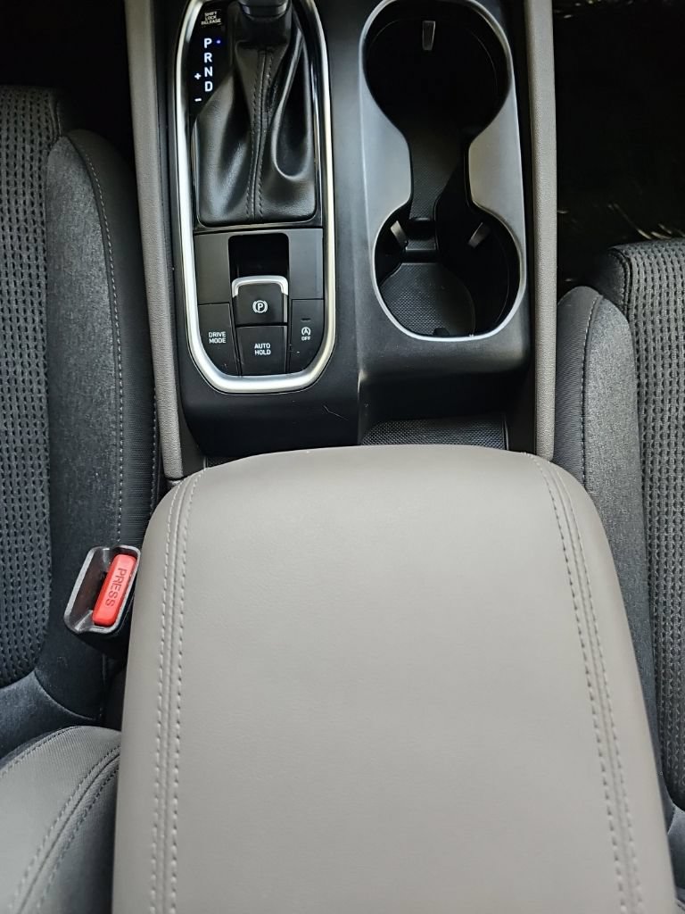 Used 2019 Hyundai Santa Fe SEL FWD image 26