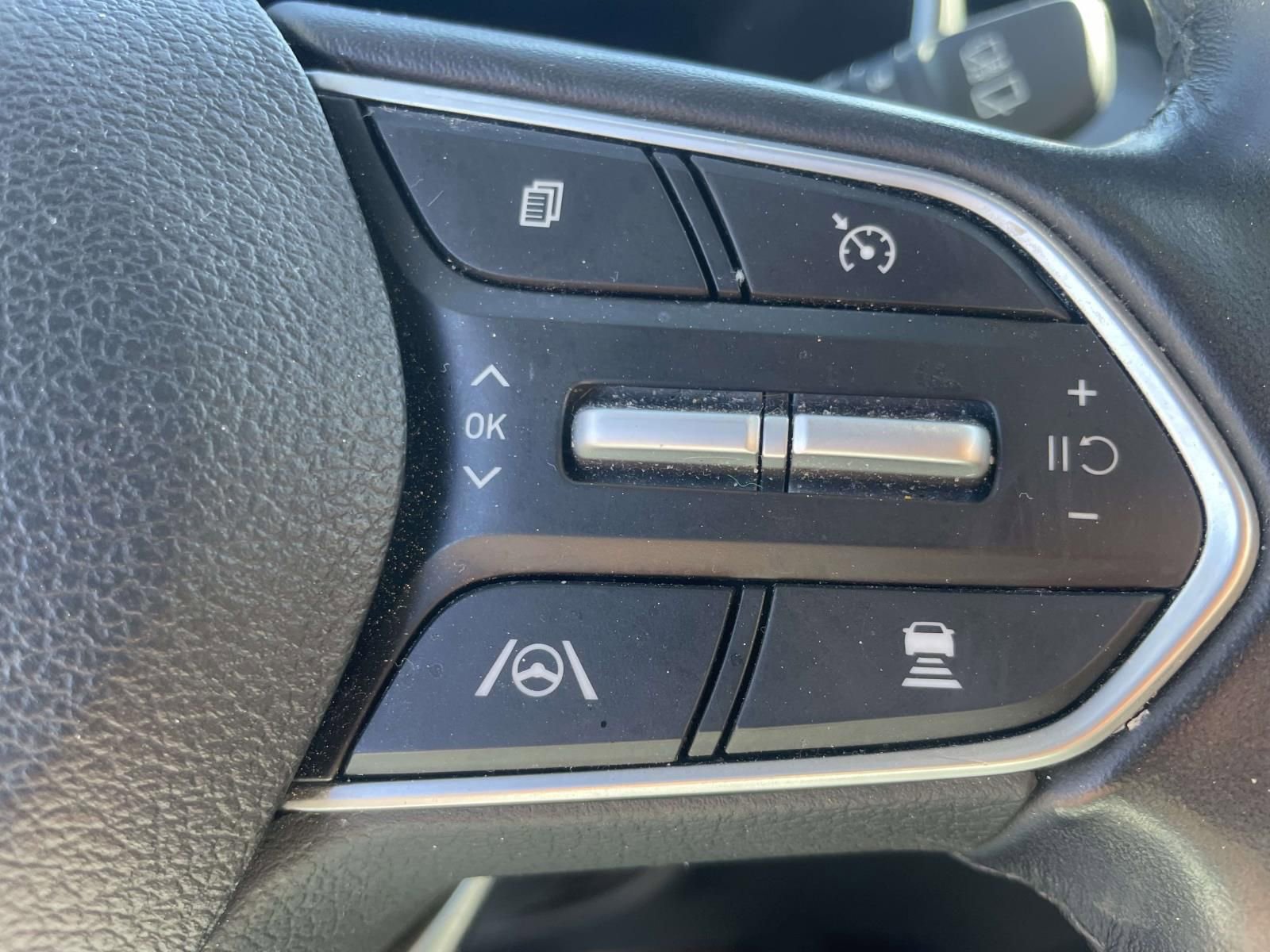 Used 2023 Hyundai Santa Fe Limited image 26