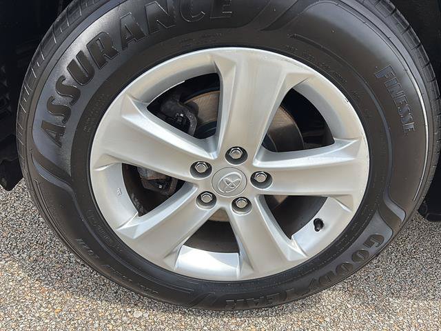 Used 2014 Toyota RAV4 XLE AWD/4WD image 9