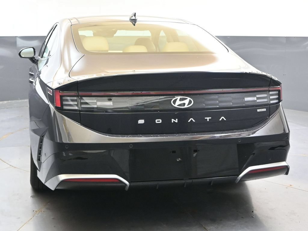 New 2026 Hyundai Sonata Limited FWD image 4