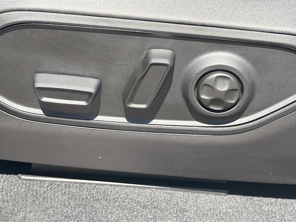 New 2026 Jeep Grand Cherokee Limited AWD/4WD image 25
