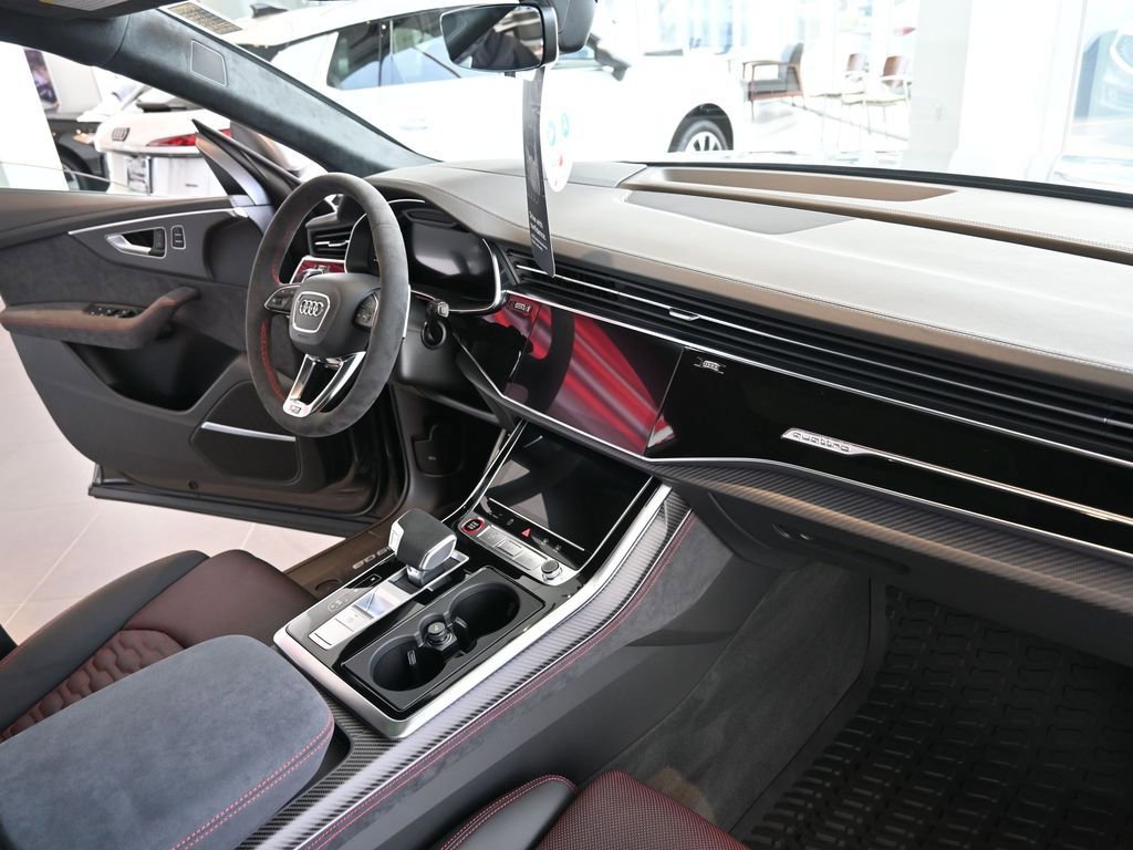 New 2026 Audi RS Q8 performance image 13