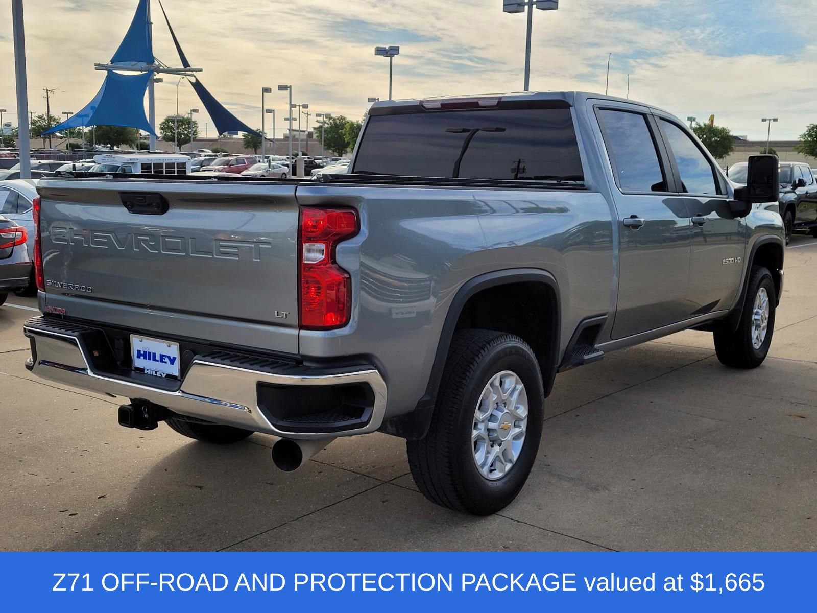 Used 2024 Chevrolet Silverado 2500 LT AWD/4WD image 4