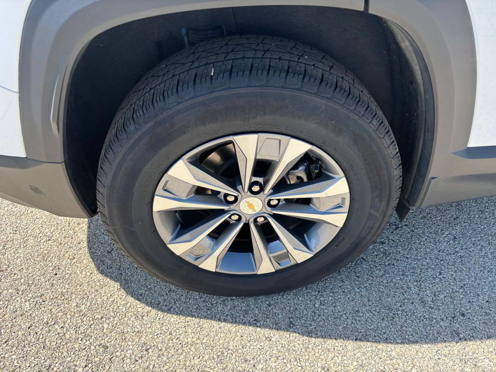 Used 2025 Chevrolet Equinox LT FWD image 30