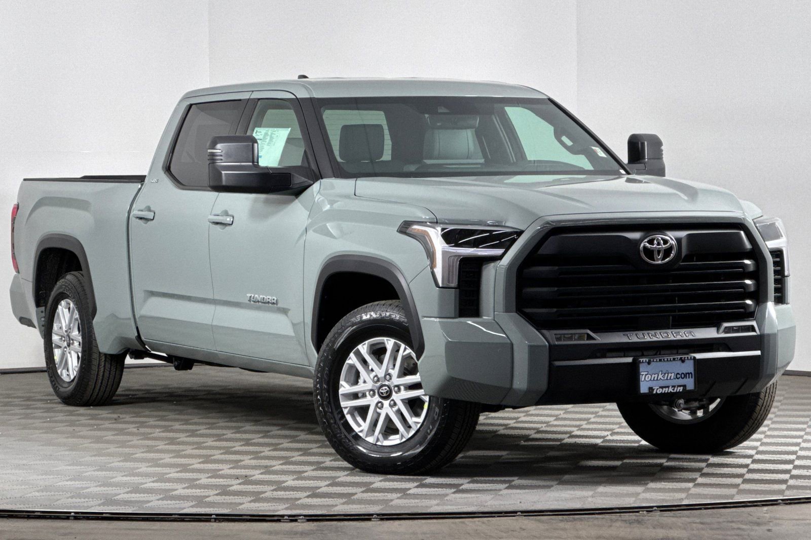 New 2025 Toyota Tundra SR5 image 2