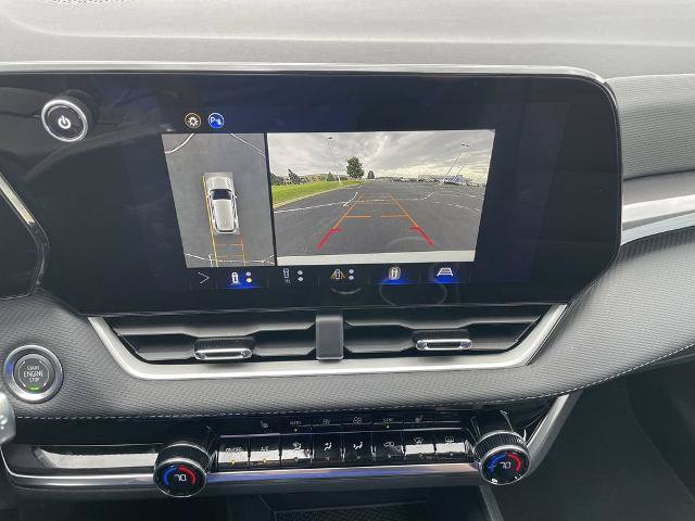 New 2026 Chevrolet Equinox LT w/ Convenience Package II AWD/4WD image 24
