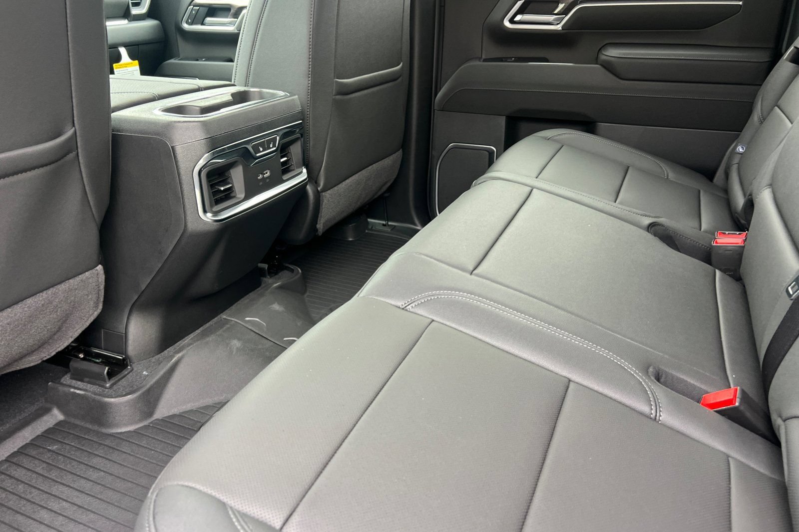 New 2026 Chevrolet Silverado 2500 LTZ w/ LTZ Plus Package AWD/4WD image 12