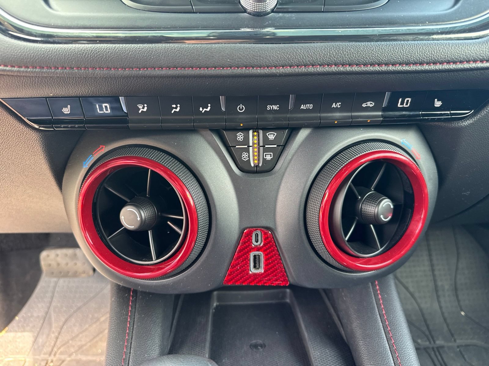Used 2023 Chevrolet Blazer RS w/ LPO, Floor Liner Package FWD image 27