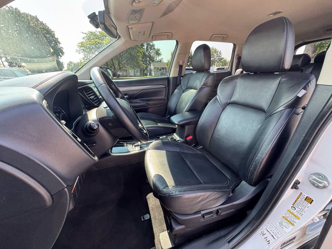 Used 2019 Mitsubishi Outlander SEL AWD/4WD image 20