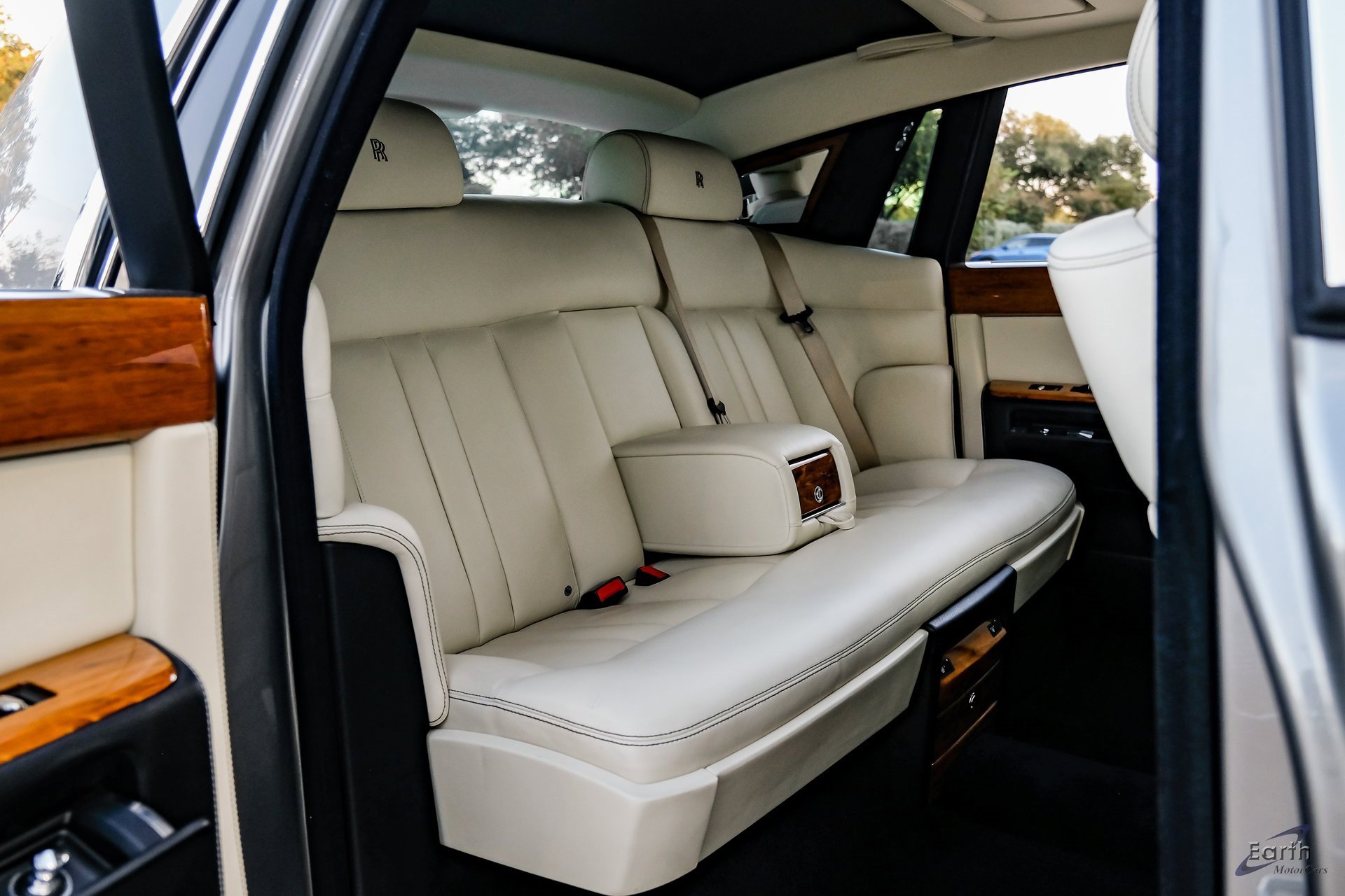 Used 2014 Rolls-Royce Phantom Sedan image 75