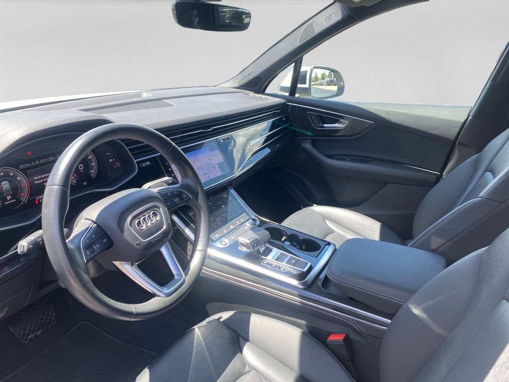Used 2025 Audi Q7 3.0T Premium Plus AWD/4WD image 14