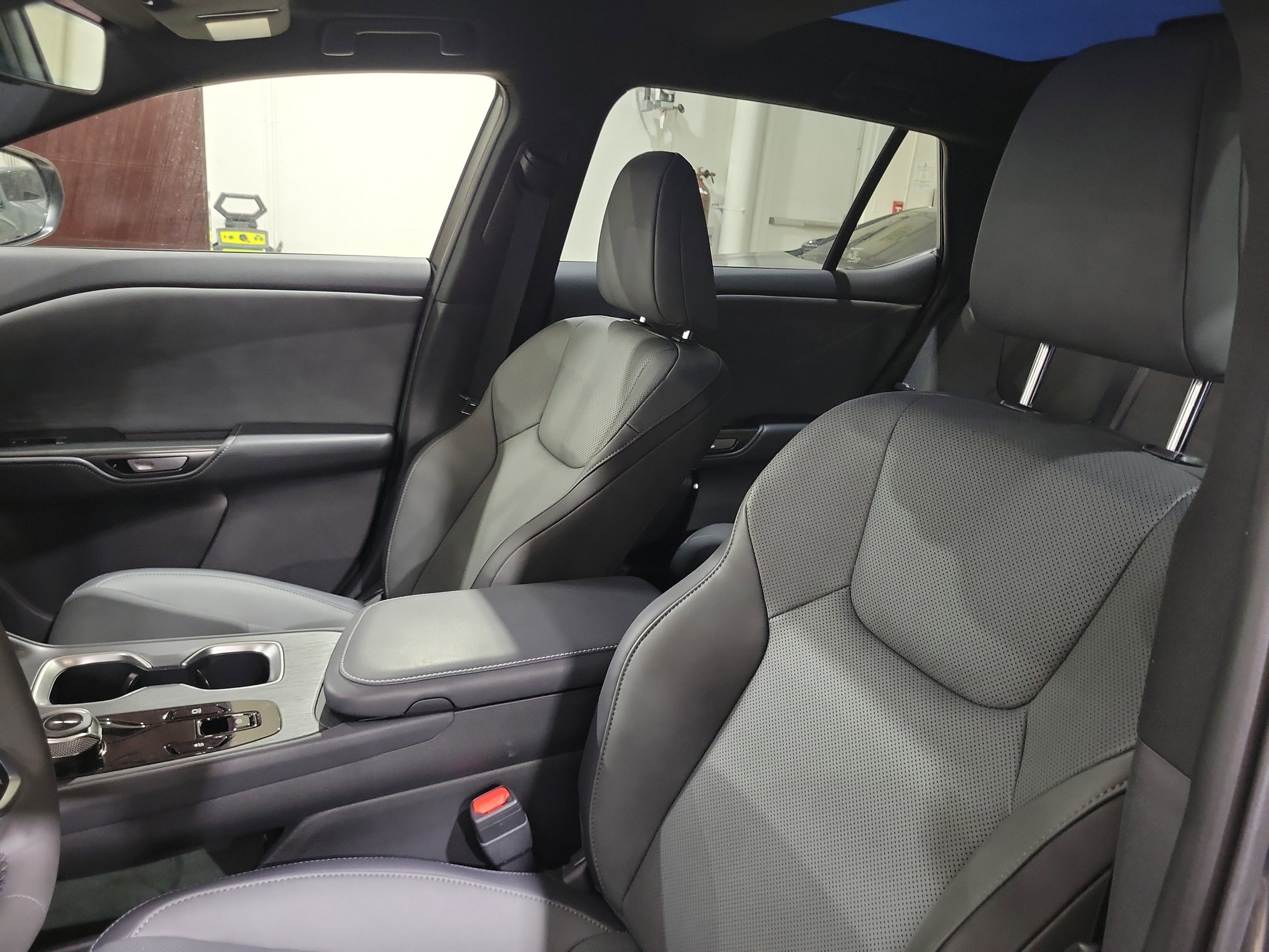 New 2026 Lexus RZ 350e 2WD w/ Convenience Package image 8