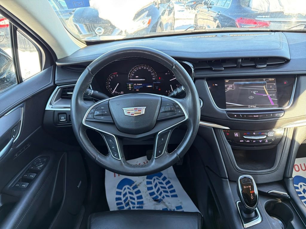 Used 2017 Cadillac XT5 Luxury w/ Driver Awareness Package image 29
