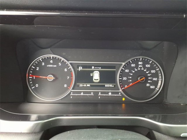 Used 2023 Kia Sorento LX image 17