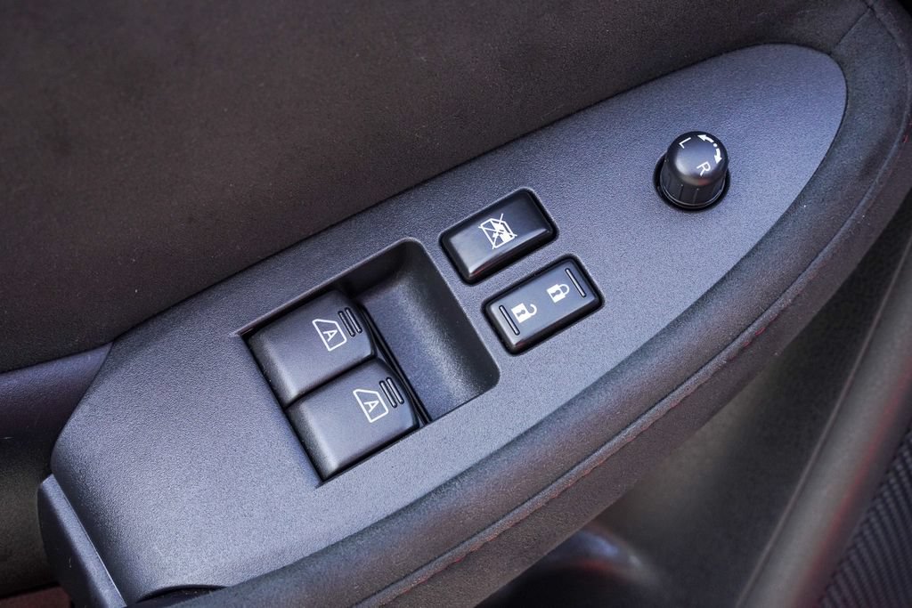 Used 2017 Nissan 370Z NISMO RWD image 29