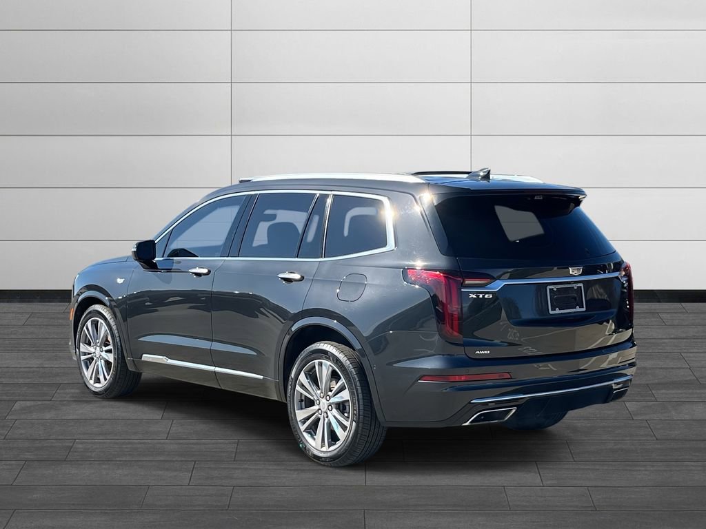 Used 2020 Cadillac XT6 Premium Luxury image 3