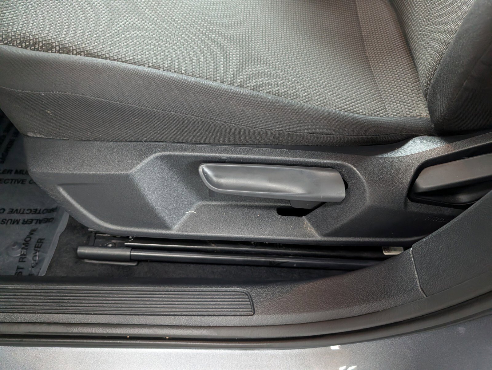 Used 2021 Volkswagen Jetta S w/ Driver Assistance Package image 9