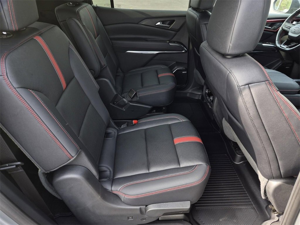 Certified 2025 Chevrolet Traverse RS w/ LPO, Floor Liner Package image 16