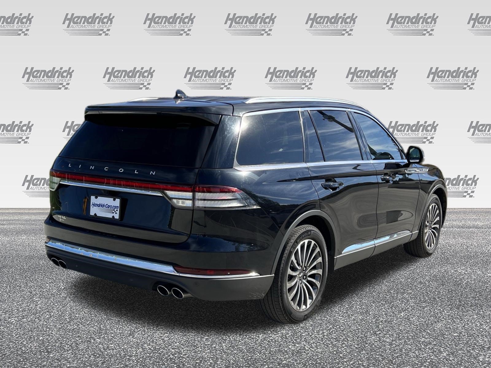 Used 2024 Lincoln Aviator Reserve w/ Elements Package Plus RWD image 9