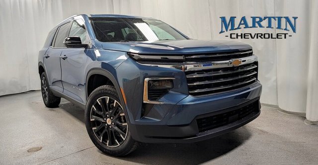 New 2026 Chevrolet Traverse LT w/ Sun and Wheel Package