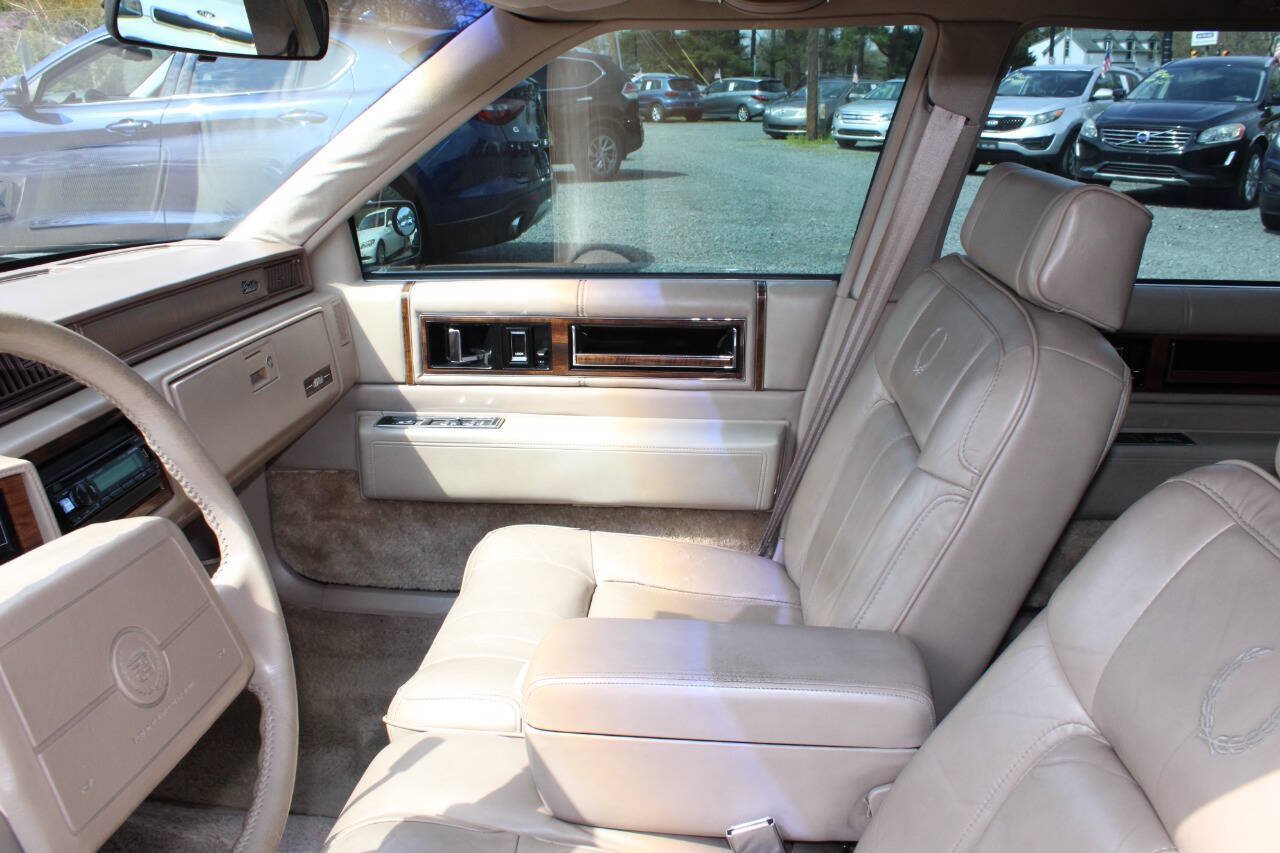 Used 1990 Cadillac De Ville Sedan FWD image 14