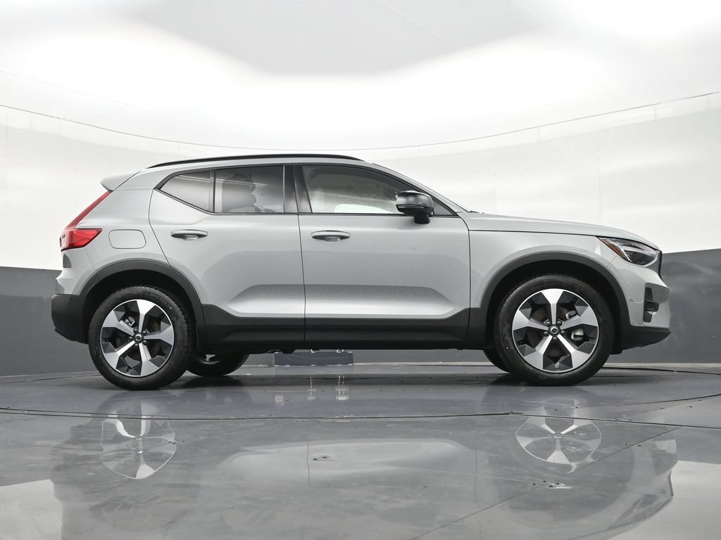 New 2026 Volvo XC40 B5 Plus w/ Protection Package Premier AWD/4WD image 26
