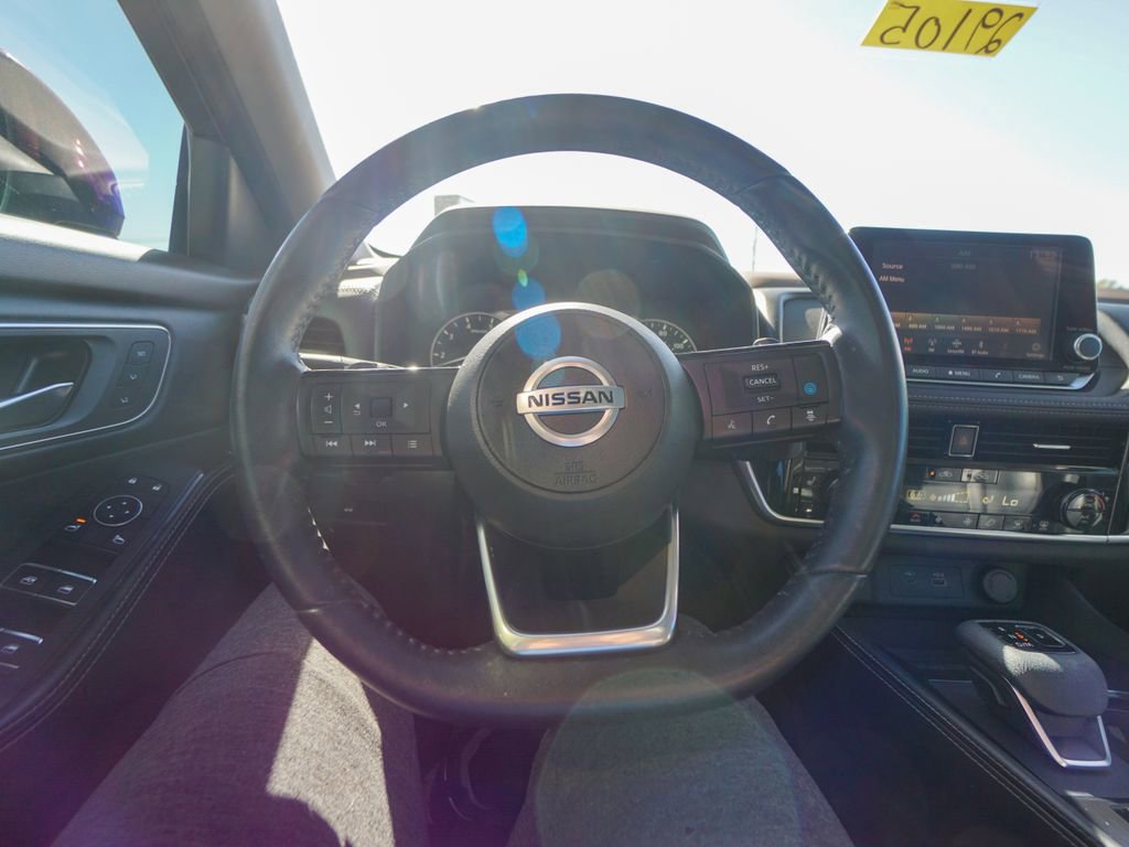 Used 2021 Nissan Rogue SL image 19