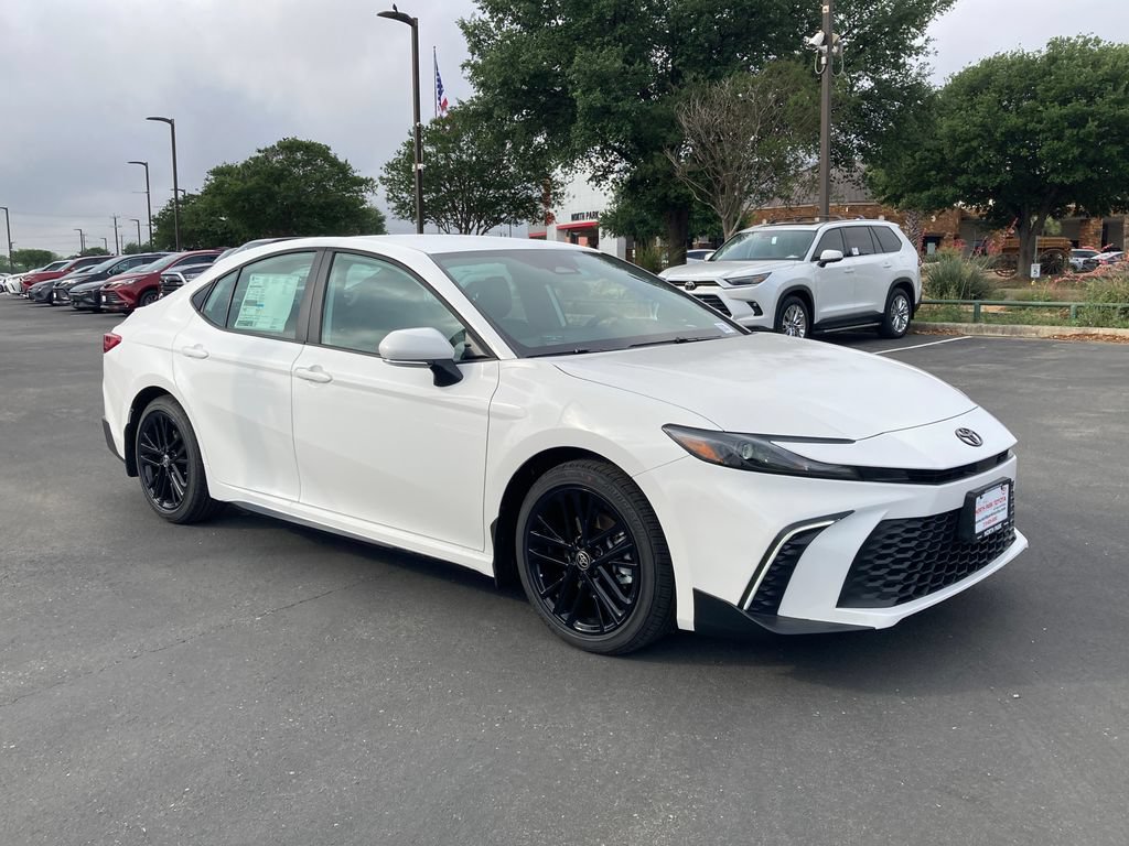New 2026 Toyota Camry SE w/ Convenience Package FWD image 3