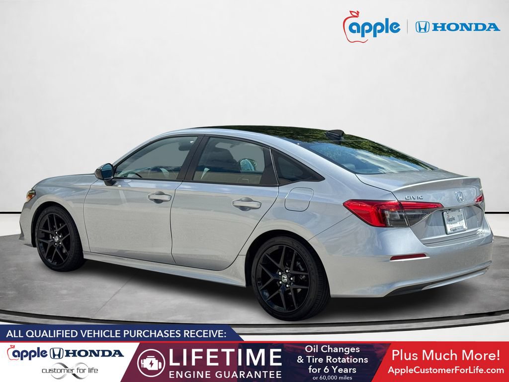 Used 2024 Honda Civic Sport image 4
