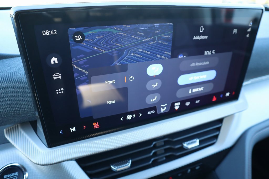 New 2026 Ford Explorer Active w/ Active Comfort Package image 5