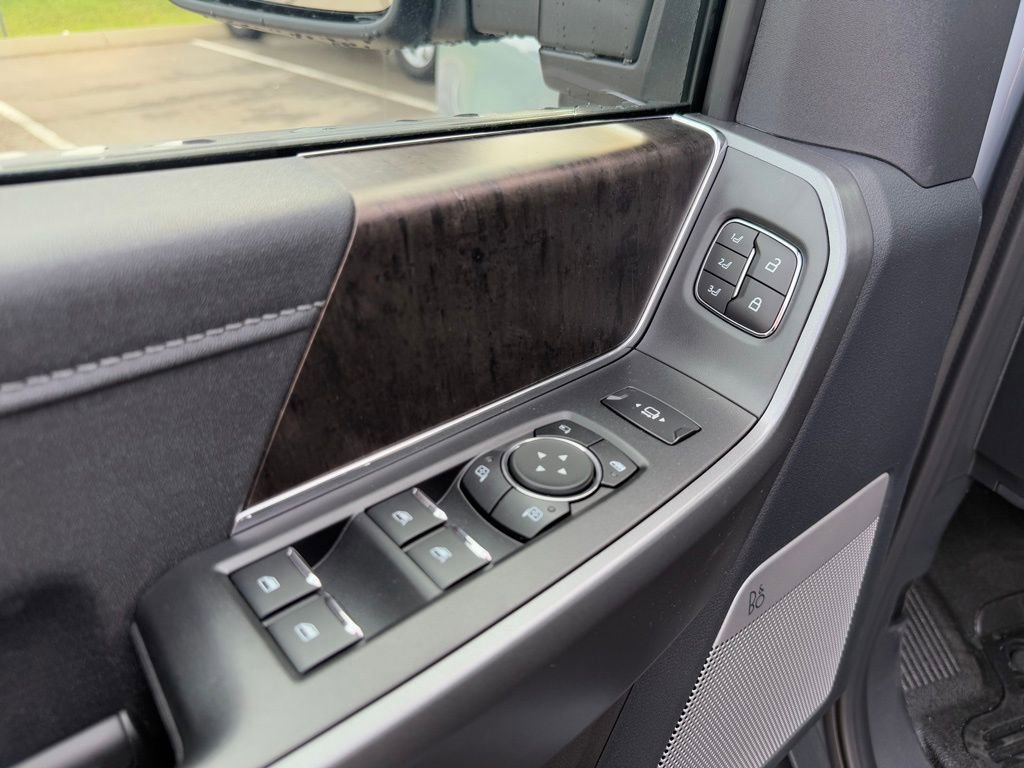 New 2026 Ford F250 Lariat w/ Black Appearance Package image 10