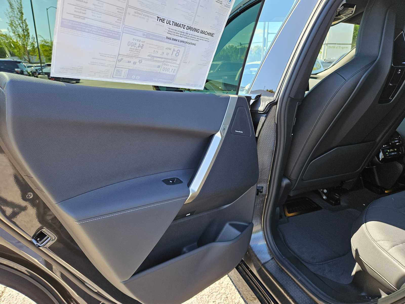 Used 2025 BMW iX xDrive50 image 16