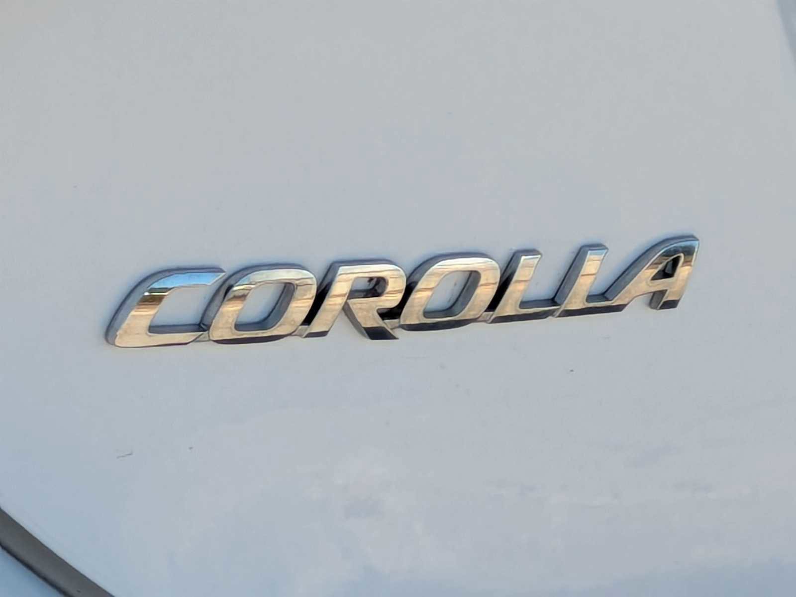 Used 2015 Toyota Corolla S image 12