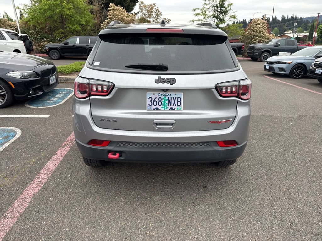 Used 2020 Jeep Compass Trailhawk AWD/4WD image 9
