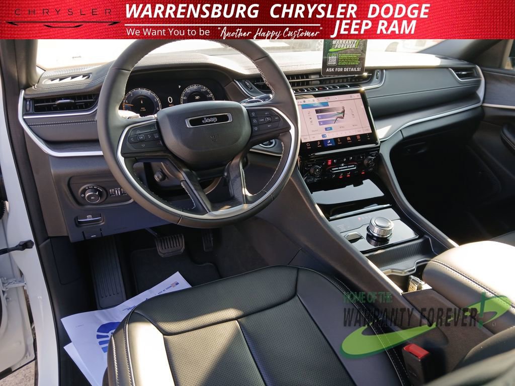 New 2025 Jeep Grand Cherokee L Limited w/ Luxury Tech Group II image 16