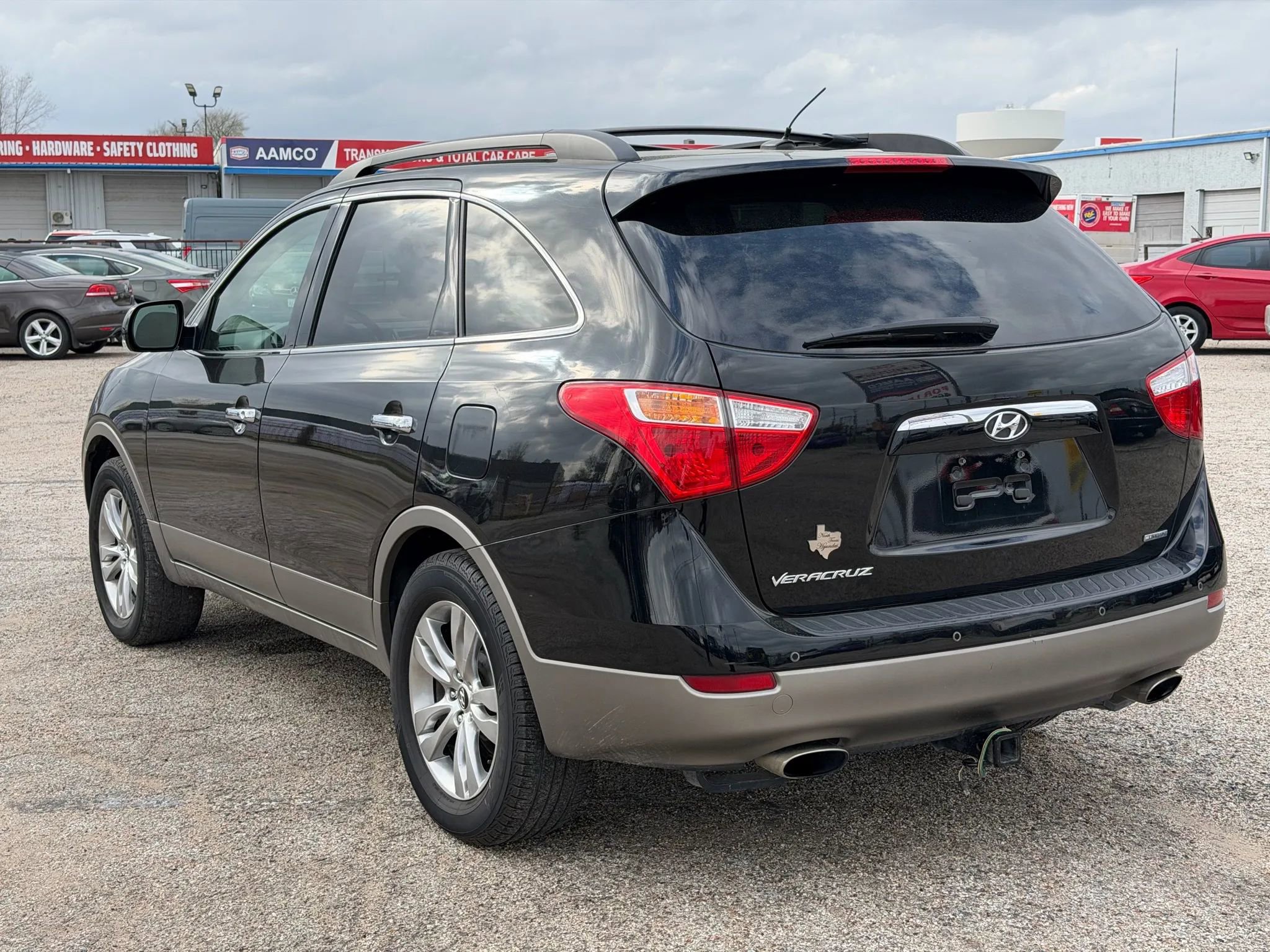 Used 2012 Hyundai Veracruz Limited w/ Entertainment Pkg image 7