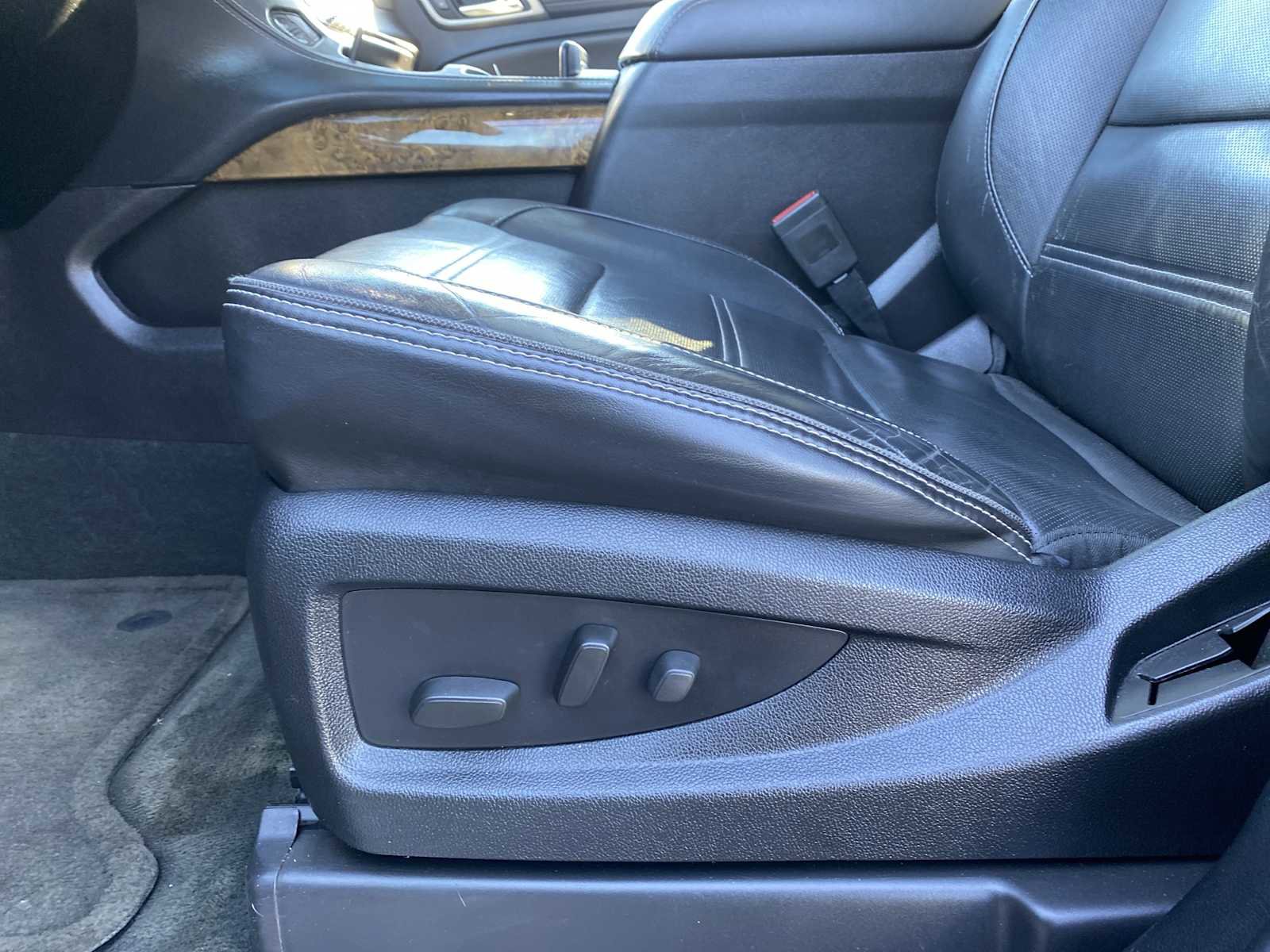 Used 2015 GMC Yukon Denali w/ Open Road Package image 26