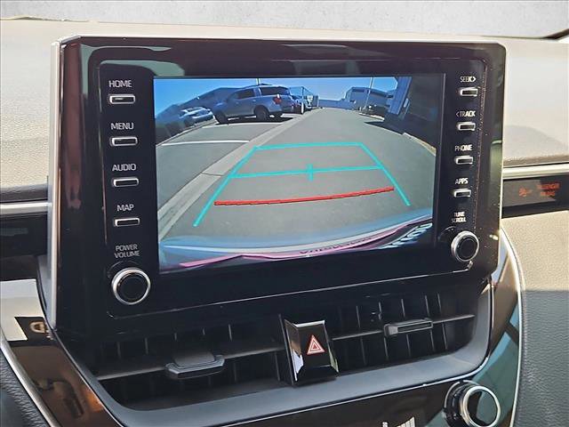 Used 2020 Toyota Corolla LE w/ Carpet Mat Package (TMS) FWD image 17